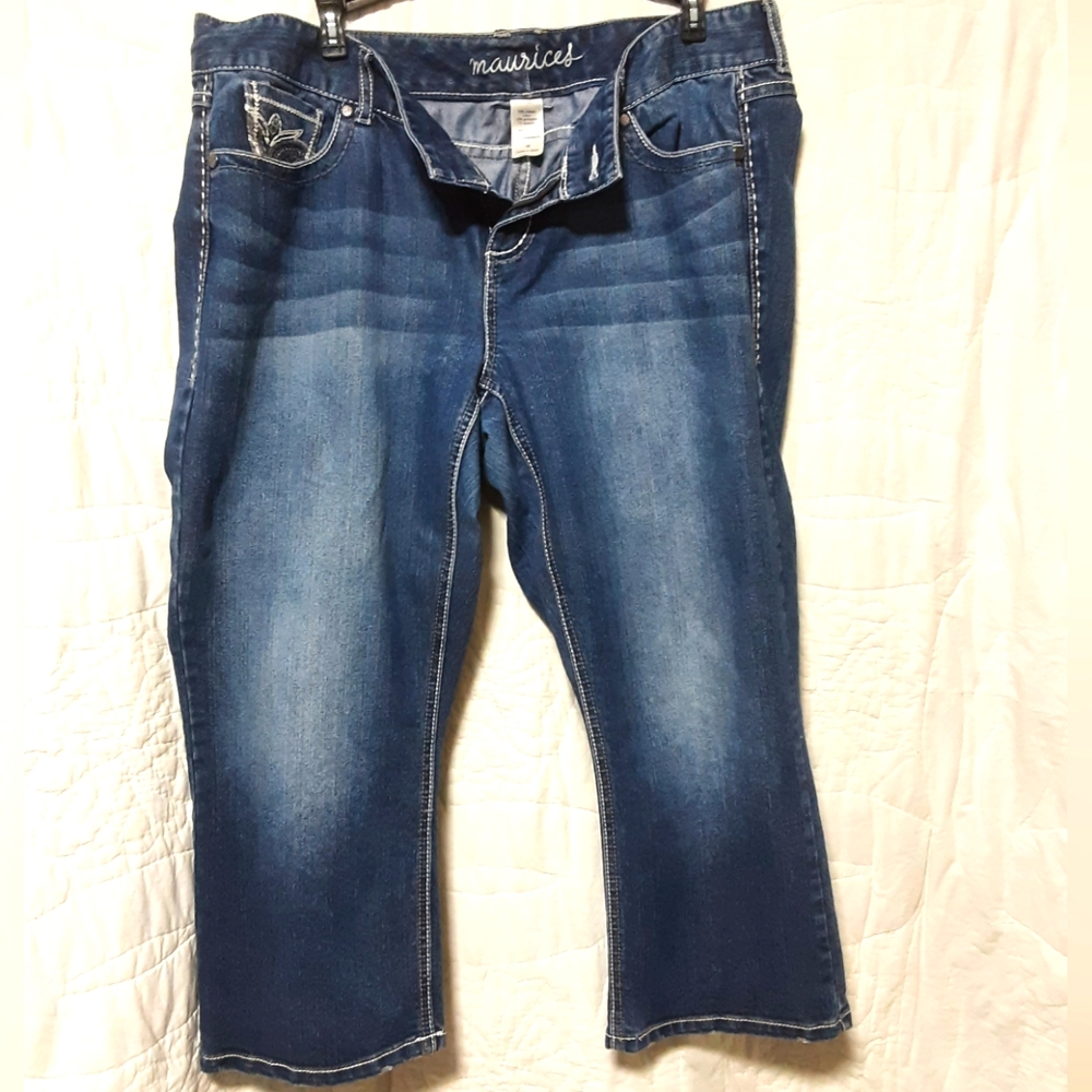 Maurices capris